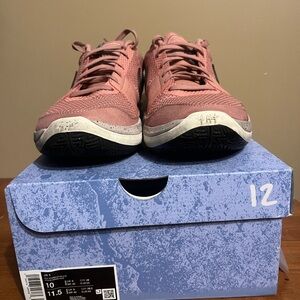 Nike Women's Pink Athletic Shoes